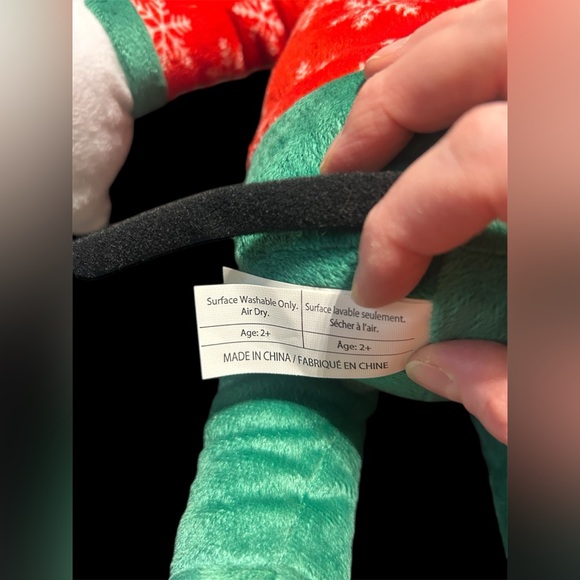 Disney Mickey Mouse Christmas 2020 plush stuffy NWT. Surface wash. 21-22 inch - Picture 5 of 7